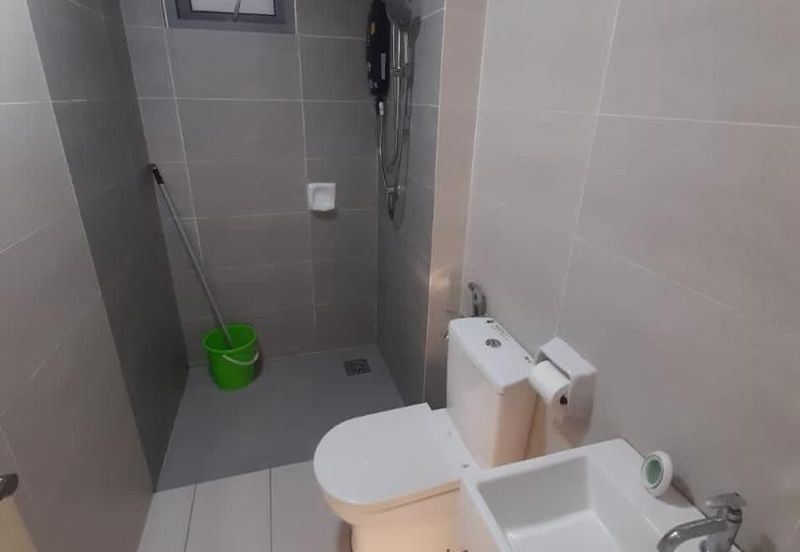 Adria Residence @ Gravit8