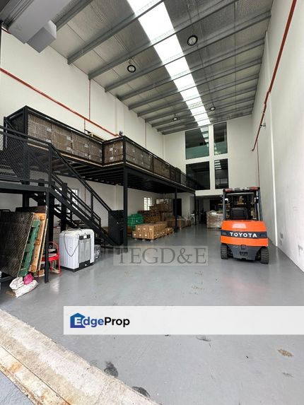 Welloyd Industrial Park Kawasan Meru Klang 2 Storey End Lot Factory Warehouse Guarded 4420sf land area 100amp power , Selangor, Klang