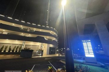 Triowalk Bukit Tinggi Klang Ground Floor Shop Lot Facing Main Road Near Aeon Lrt 1023sf Brand New