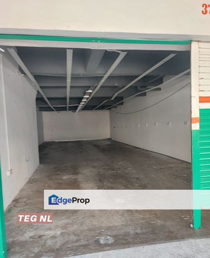 Taman Sri Andalas Klang Ground Floor Shop Lot 22x80 Basic Unit Hot Location Busy Road , Selangor, Klang