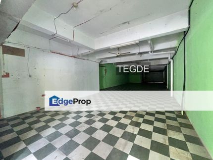 Taman Sri Andalas Klang Ground Floor Shop Lot 22x80 Hot Location Busy Road Basic Unit , Selangor, Klang