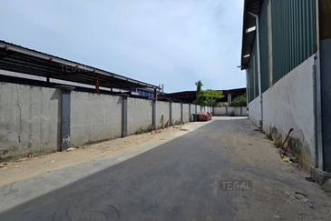 Jalan Bukit Kemuning