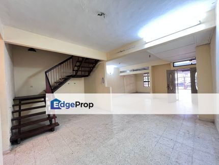 DOUBLE STOREY TAMAN SRI KENARI, SG RAMAL, KAJANG, Selangor, Kajang