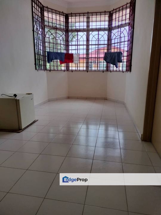 Taman Angkasa Nuri, Malacca , Melaka, Durian Tunggal