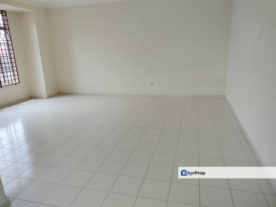 Taman Angkasa Nuri, Malacca , Melaka, Durian Tunggal