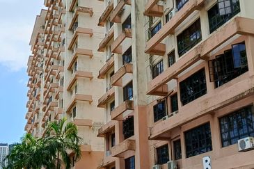 Bayu Tasik Condominium