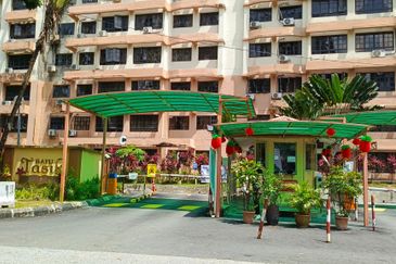 Bayu Tasik Condominium