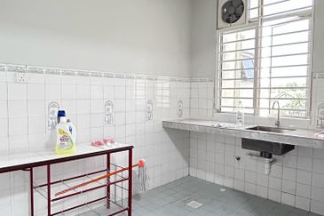 Subang Perdana Goodyear Court 7