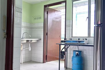 Apartmen Kampung Tunku