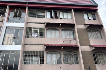 Apartmen Kampung Tunku