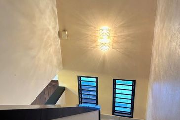 Add Hight double sty cluster house