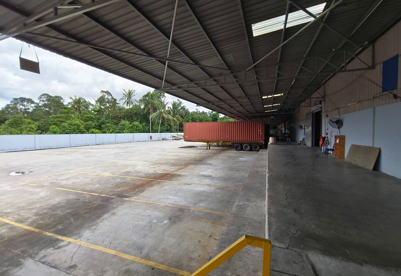 Pekan Nenas factory warehouse 