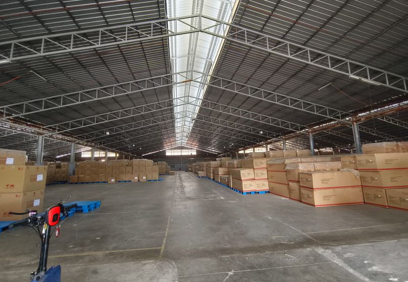 Pekan Nenas factory warehouse 