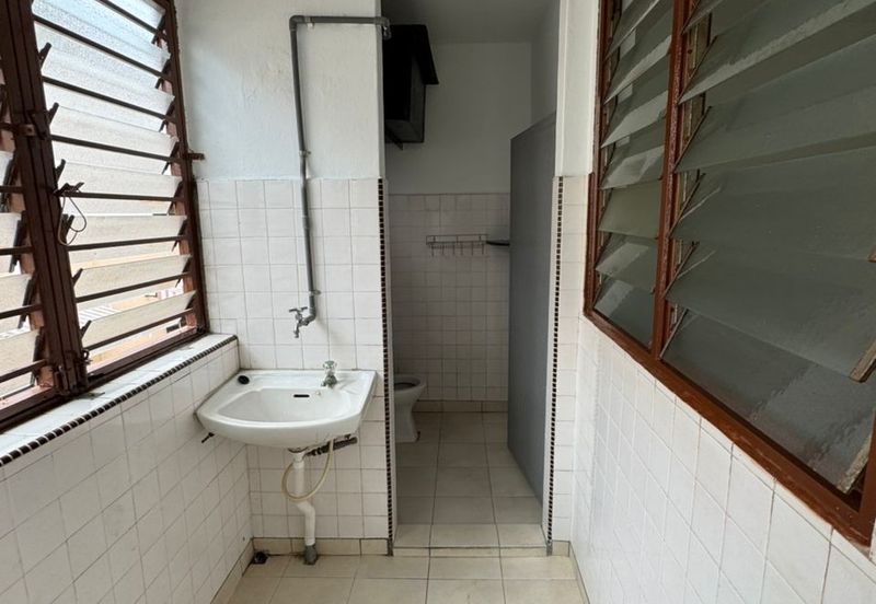 Flat Taman Ungku Tun Aminah