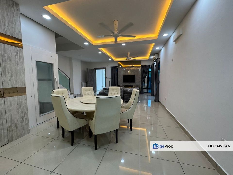 Taman Mutiara Mas Skudai 3-Storey Cluster House For Sale, Johor, Skudai