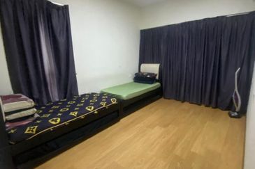 Baypoint @ Country Garden Danga Bay