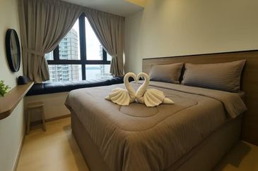 Baypoint @ Country Garden Danga Bay