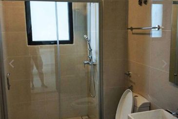 Baypoint @ Country Garden Danga Bay