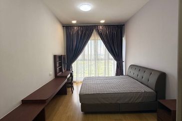 Baypoint @ Country Garden Danga Bay