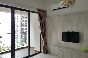 Baypoint @ Country Garden Danga Bay