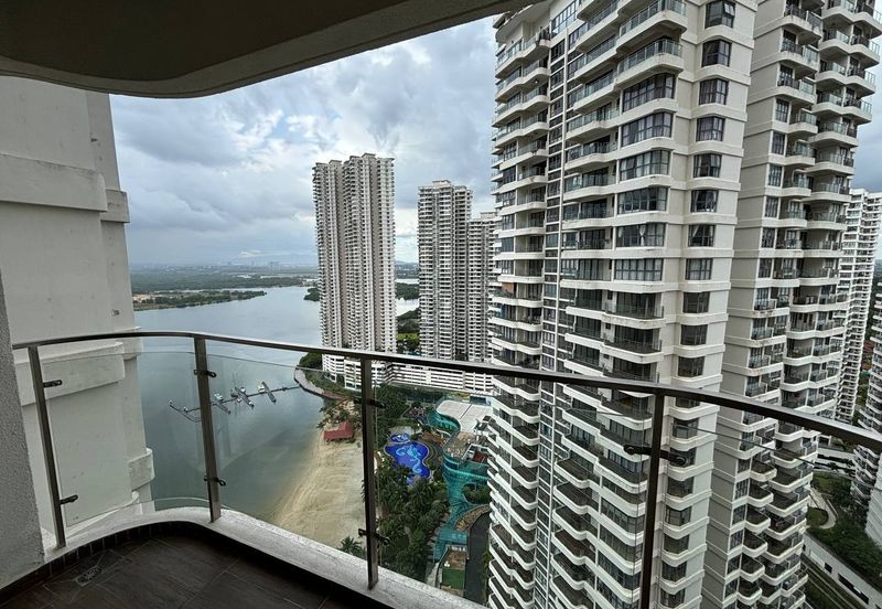 Bay Laurel @ Country Garden Danga Bay