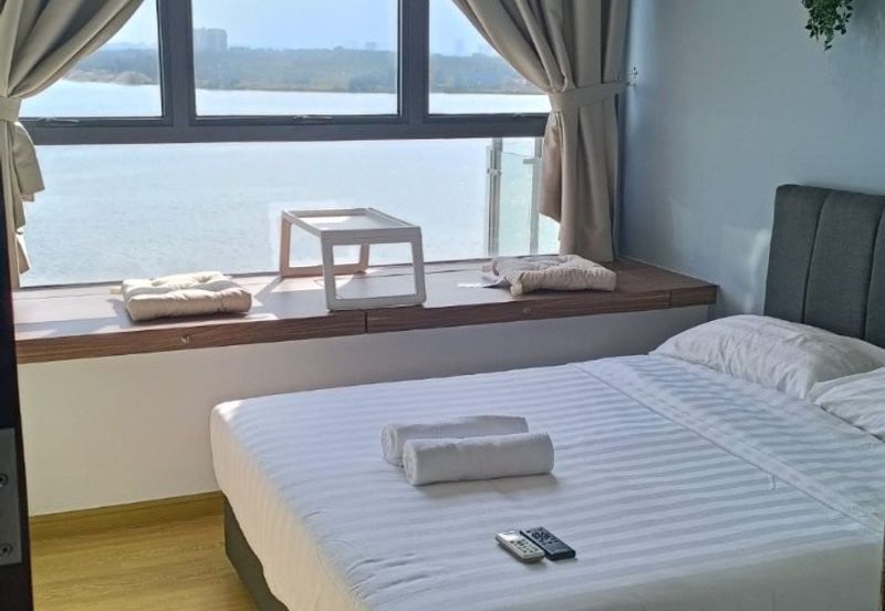 Bay Laurel @ Country Garden Danga Bay