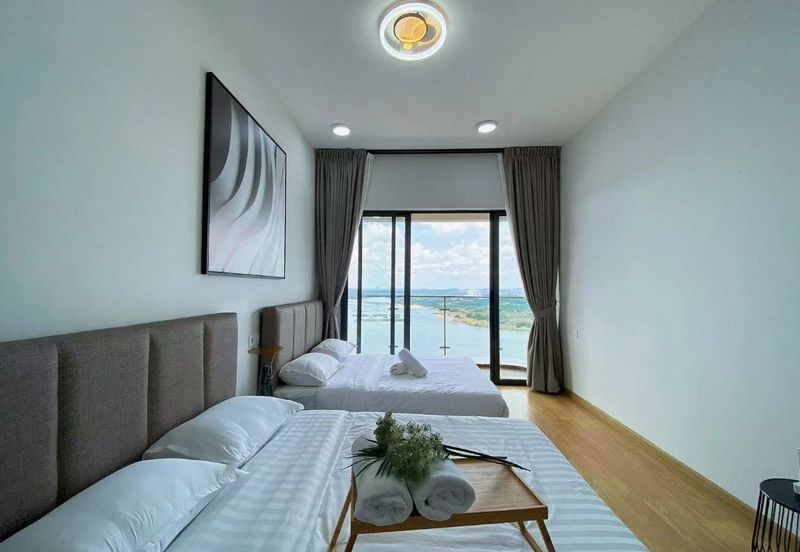 Bay Laurel @ Country Garden Danga Bay