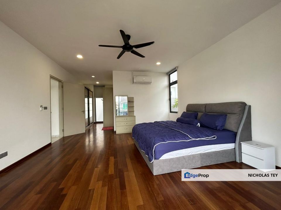 Triple Storey Bungalow Jalan Anjung @ Horizon Hills, Johor, 