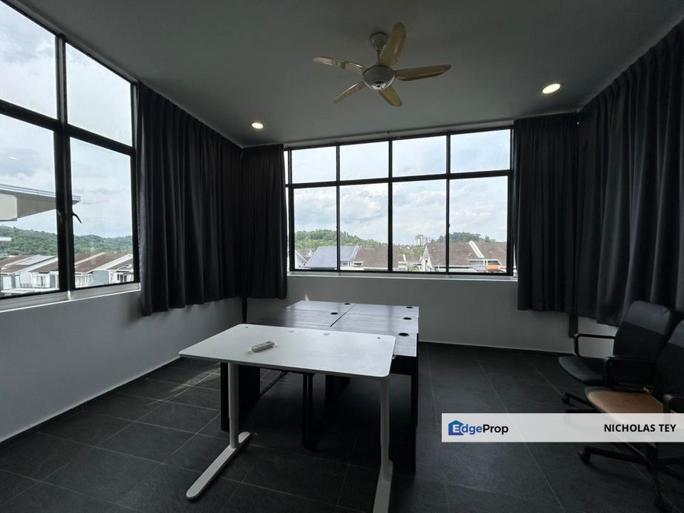 Triple Storey Bungalow Jalan Anjung @ Horizon Hills, Johor, 