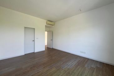 Parkfield Residences, Tropicana Heights