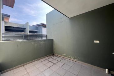 Parkfield Residences, Tropicana Heights