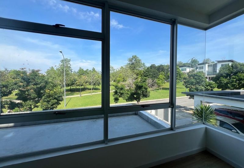 Parkfield Residences, Tropicana Heights