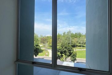 Parkfield Residences, Tropicana Heights