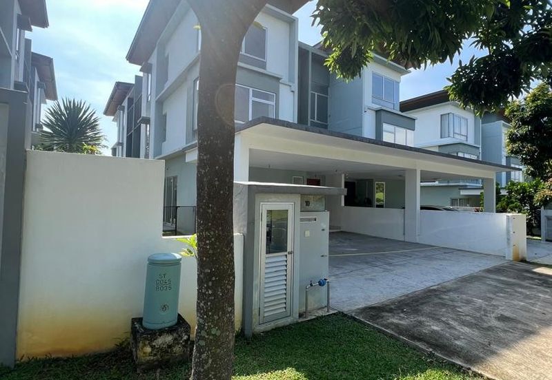 Parkfield Residences, Tropicana Heights