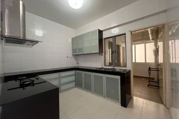 1 Petaling Residences and Commerz