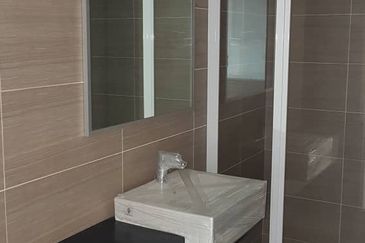 28 Boulevard (28 BLVD)