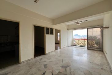 Laurel Apartment (Medan Hujan Rahmat)