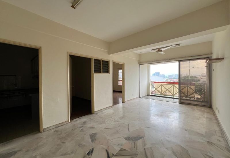 Laurel Apartment (Medan Hujan Rahmat)