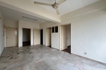 Laurel Apartment (Medan Hujan Rahmat)