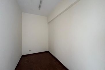 Laurel Apartment (Medan Hujan Rahmat)