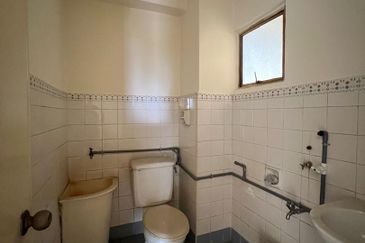 Laurel Apartment (Medan Hujan Rahmat)