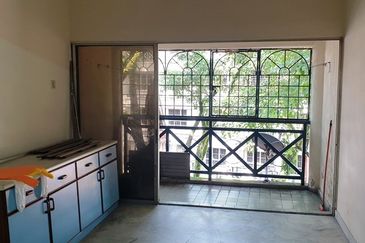 Laurel Apartment (Medan Hujan Rahmat)