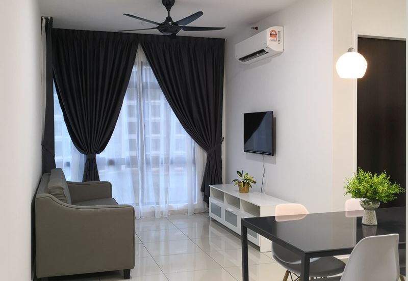 Kenwingston Square Garden