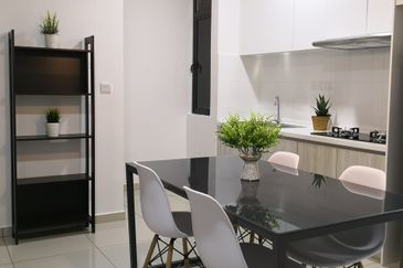 Kenwingston Square Garden