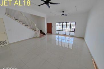 Bywater Homes Type Auritum Setia Utama 3