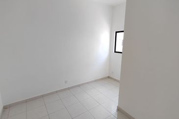 Jalan Setia Permai U13/42M