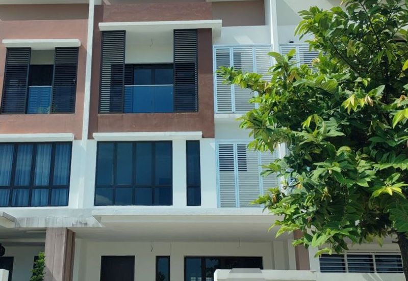 Zeyheri, Setia Utama 2