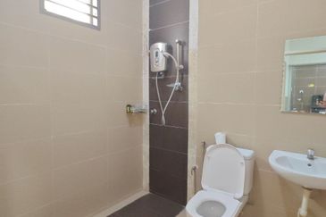 Setia Indah 9, Setia Alam