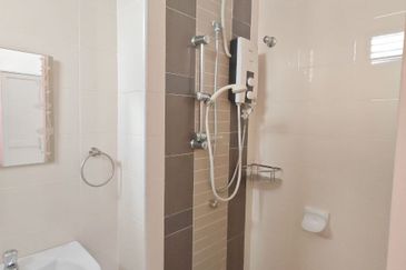 Setia Indah 9, Setia Alam