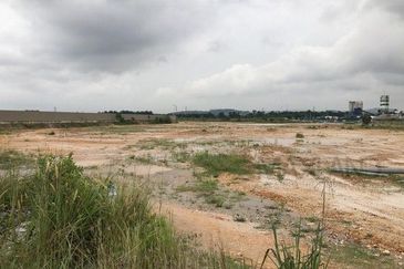 Residential Zoning Land @ Kulai for Sales